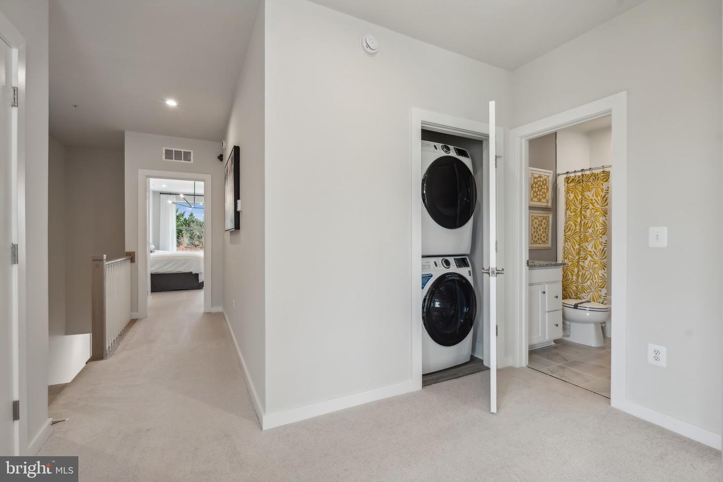 2163 GLACIER RD, HERNDON, Virginia 20170, 2 Bedrooms Bedrooms, ,2 BathroomsBathrooms,Residential,For sale,2163 GLACIER RD,VAFX2258990 MLS # VAFX2258990