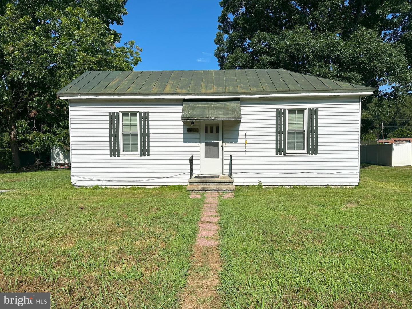 20810 WESTOVER DR, MC KENNEY, Virginia 23872, 2 Bedrooms Bedrooms, ,1 BathroomBathrooms,Residential,For sale,20810 WESTOVER DR,VADW2000050 MLS # VADW2000050