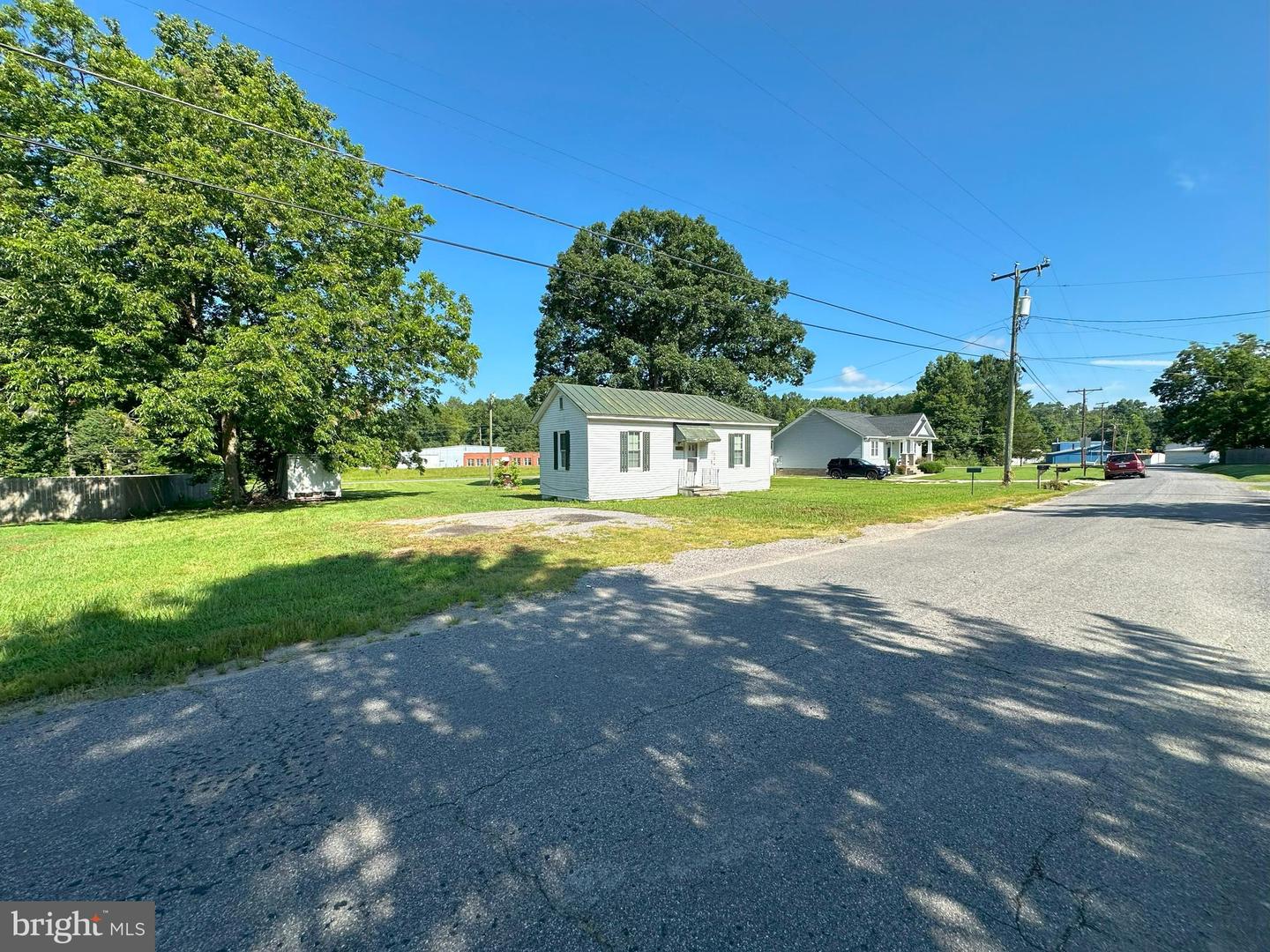 20810 WESTOVER DR, MC KENNEY, Virginia 23872, 2 Bedrooms Bedrooms, ,1 BathroomBathrooms,Residential,For sale,20810 WESTOVER DR,VADW2000050 MLS # VADW2000050