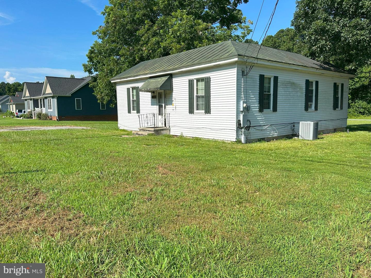 20810 WESTOVER DR, MC KENNEY, Virginia 23872, 2 Bedrooms Bedrooms, ,1 BathroomBathrooms,Residential,For sale,20810 WESTOVER DR,VADW2000050 MLS # VADW2000050