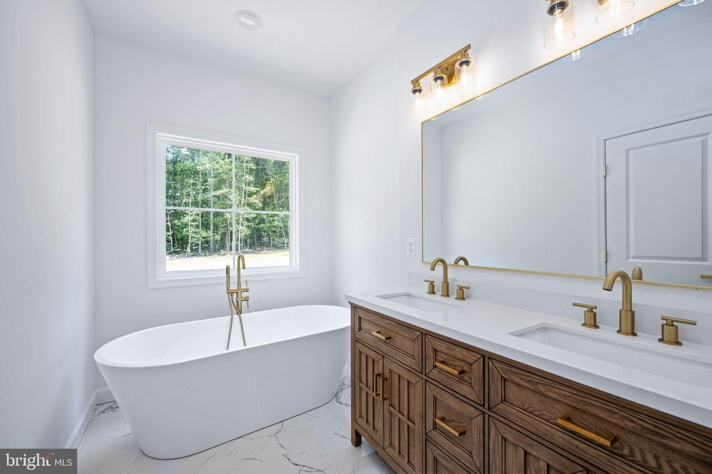 16881 HUNTERS RIDGE LANE, UNIONVILLE, Virginia 22567, 4 Bedrooms Bedrooms, ,3 BathroomsBathrooms,Residential,For sale,16881 HUNTERS RIDGE LANE,VAOR2010366 MLS # VAOR2010366