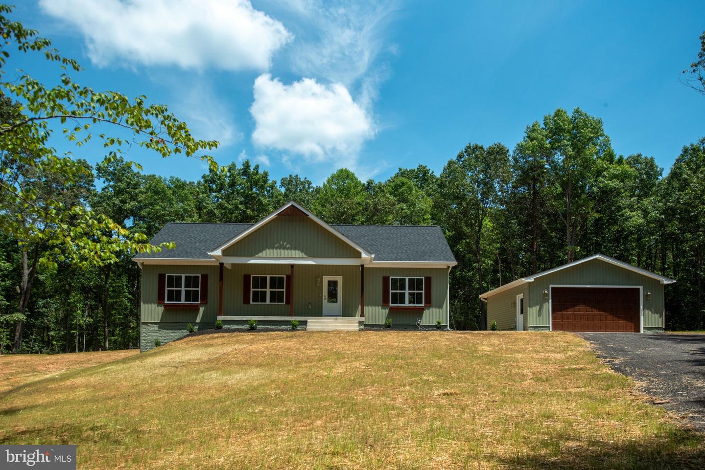 16881 HUNTERS RIDGE LANE, UNIONVILLE, Virginia 22567, 4 Bedrooms Bedrooms, ,3 BathroomsBathrooms,Residential,For sale,16881 HUNTERS RIDGE LANE,VAOR2010366 MLS # VAOR2010366