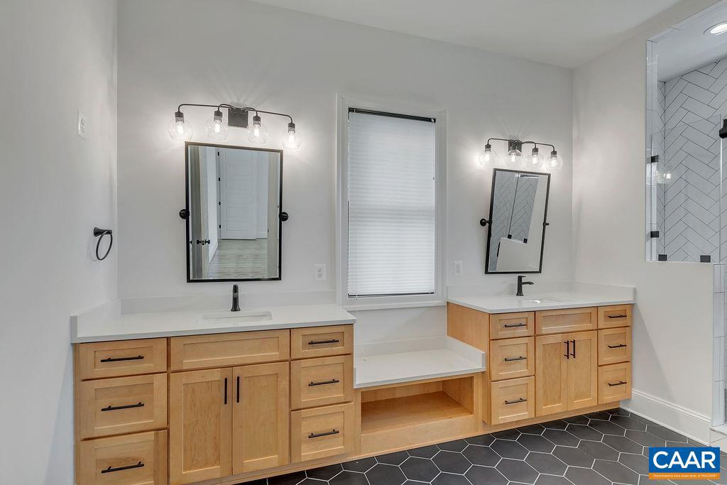 3082 STONY POINT RD, CHARLOTTESVILLE, Virginia 22911, 4 Bedrooms Bedrooms, ,3 BathroomsBathrooms,Residential,For sale,3082 STONY POINT RD,667398 MLS # 667398