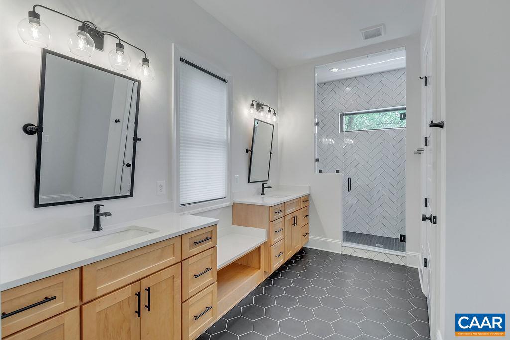 3082 STONY POINT RD, CHARLOTTESVILLE, Virginia 22911, 4 Bedrooms Bedrooms, ,3 BathroomsBathrooms,Residential,For sale,3082 STONY POINT RD,667398 MLS # 667398