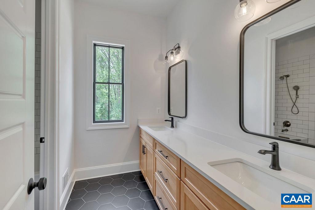 3082 STONY POINT RD, CHARLOTTESVILLE, Virginia 22911, 4 Bedrooms Bedrooms, ,3 BathroomsBathrooms,Residential,For sale,3082 STONY POINT RD,667398 MLS # 667398