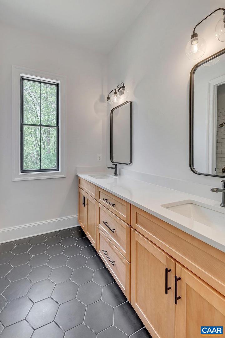 3082 STONY POINT RD, CHARLOTTESVILLE, Virginia 22911, 4 Bedrooms Bedrooms, ,3 BathroomsBathrooms,Residential,For sale,3082 STONY POINT RD,667398 MLS # 667398