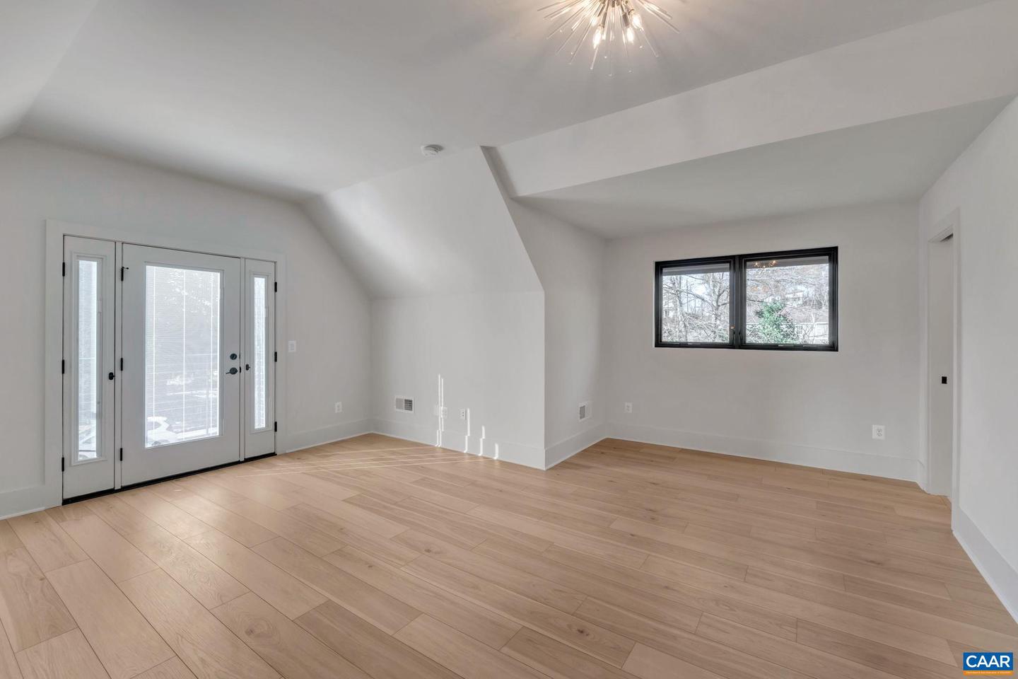 3082 STONY POINT RD, CHARLOTTESVILLE, Virginia 22911, 4 Bedrooms Bedrooms, ,3 BathroomsBathrooms,Residential,For sale,3082 STONY POINT RD,667398 MLS # 667398