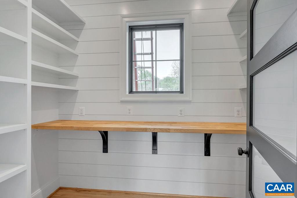 3082 STONY POINT RD, CHARLOTTESVILLE, Virginia 22911, 4 Bedrooms Bedrooms, ,3 BathroomsBathrooms,Residential,For sale,3082 STONY POINT RD,667398 MLS # 667398
