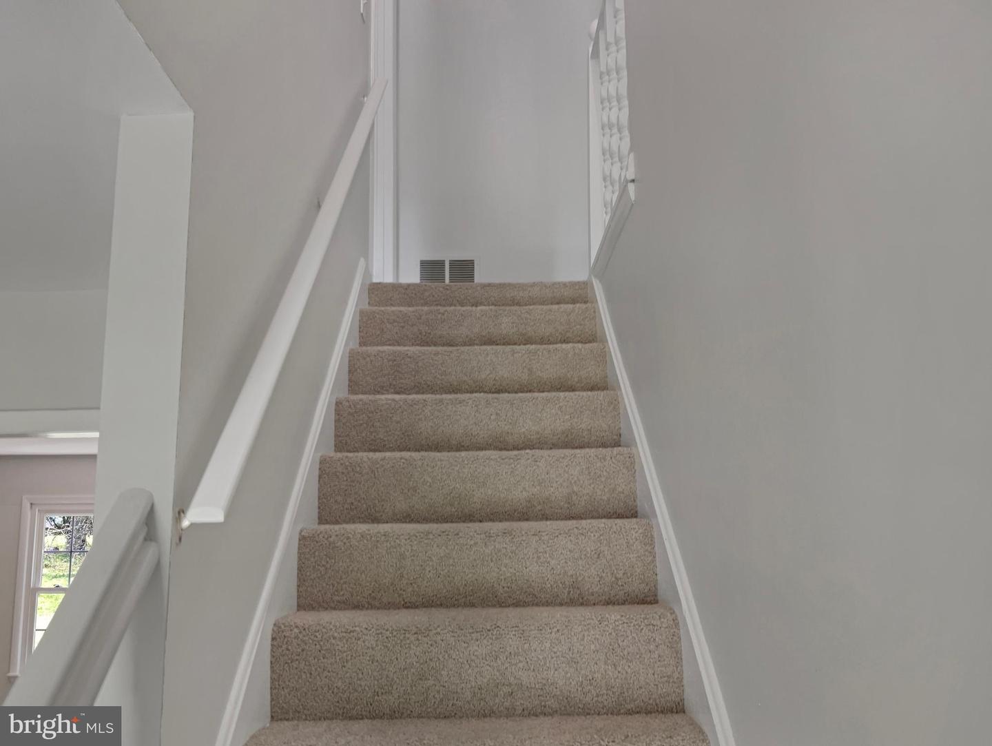 11094 ROUND HILL DR, NOKESVILLE, Virginia 20181, 4 Bedrooms Bedrooms, ,2 BathroomsBathrooms,Residential,For sale,11094 ROUND HILL DR,VAPW2100630 MLS # VAPW2100630