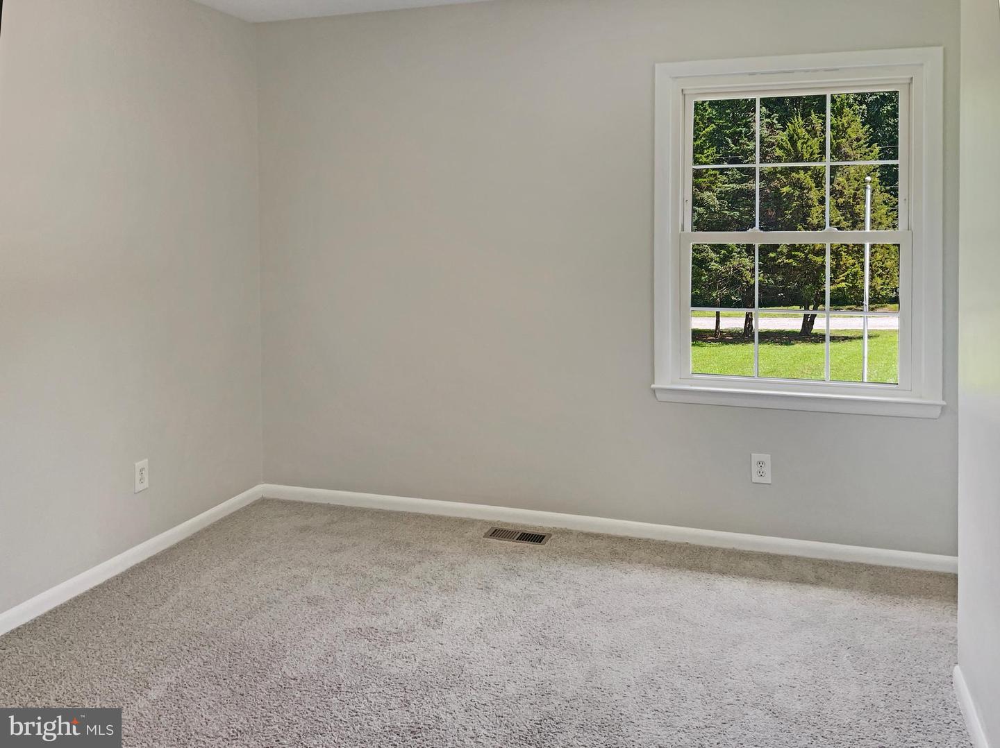 11094 ROUND HILL DR, NOKESVILLE, Virginia 20181, 4 Bedrooms Bedrooms, ,2 BathroomsBathrooms,Residential,For sale,11094 ROUND HILL DR,VAPW2100630 MLS # VAPW2100630