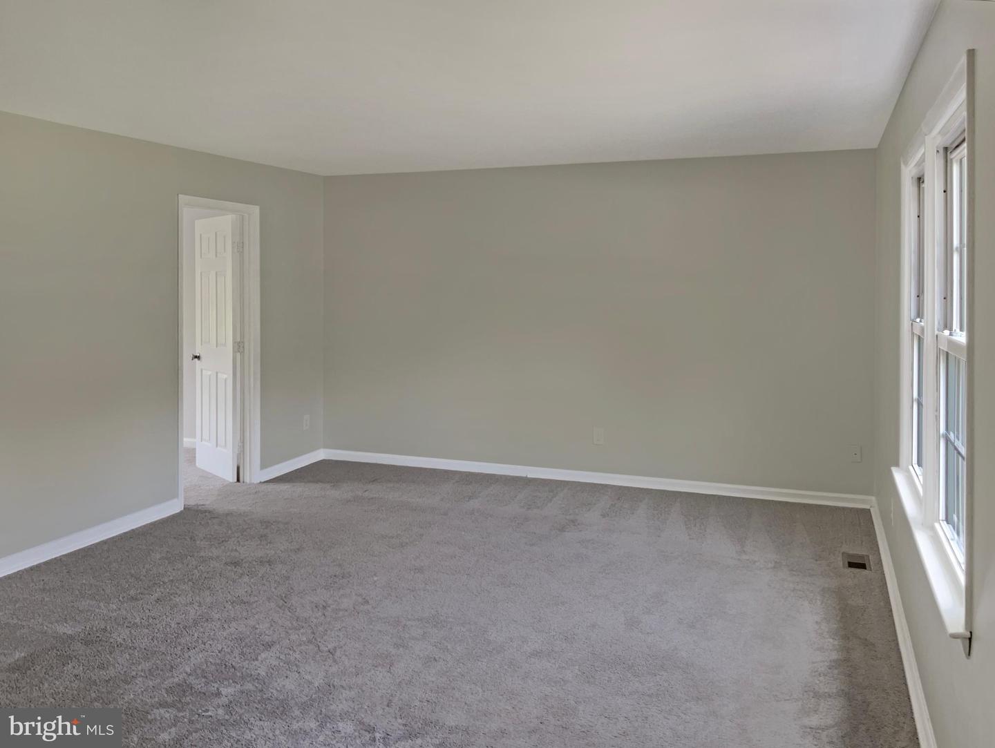 11094 ROUND HILL DR, NOKESVILLE, Virginia 20181, 4 Bedrooms Bedrooms, ,2 BathroomsBathrooms,Residential,For sale,11094 ROUND HILL DR,VAPW2100630 MLS # VAPW2100630