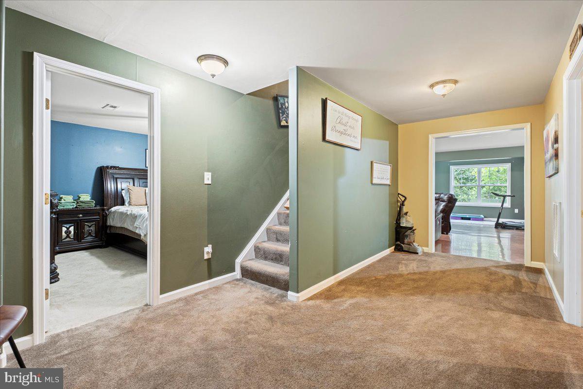 28 MILLBROOK RD, STAFFORD, Virginia 22554, 5 Bedrooms Bedrooms, 6 Rooms Rooms,4 BathroomsBathrooms,Residential,For sale,28 MILLBROOK RD,VAST2041422 MLS # VAST2041422
