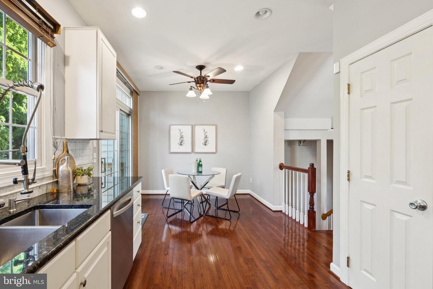 9910 MICHAEL SCHAR CT, VIENNA, Virginia 22181, 3 Bedrooms Bedrooms, ,3 BathroomsBathrooms,Residential,For sale,9910 MICHAEL SCHAR CT,VAFX2220476 MLS # VAFX2220476