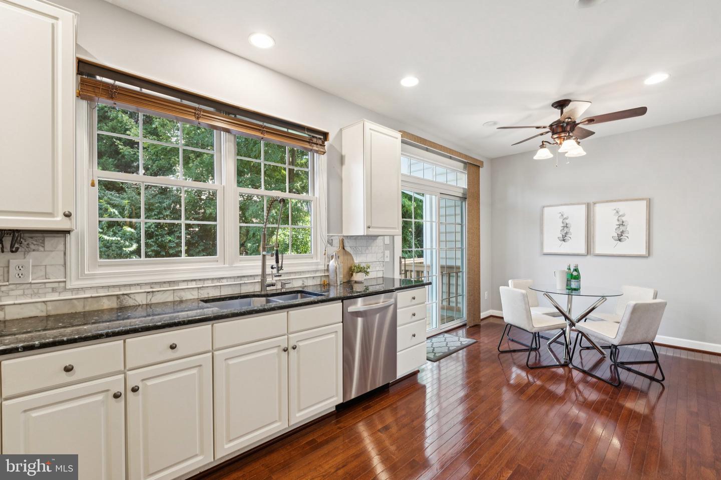 9910 MICHAEL SCHAR CT, VIENNA, Virginia 22181, 3 Bedrooms Bedrooms, ,3 BathroomsBathrooms,Residential,For sale,9910 MICHAEL SCHAR CT,VAFX2220476 MLS # VAFX2220476