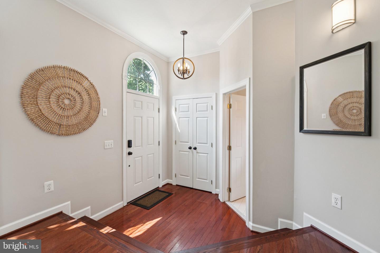 9910 MICHAEL SCHAR CT, VIENNA, Virginia 22181, 3 Bedrooms Bedrooms, ,3 BathroomsBathrooms,Residential,For sale,9910 MICHAEL SCHAR CT,VAFX2220476 MLS # VAFX2220476