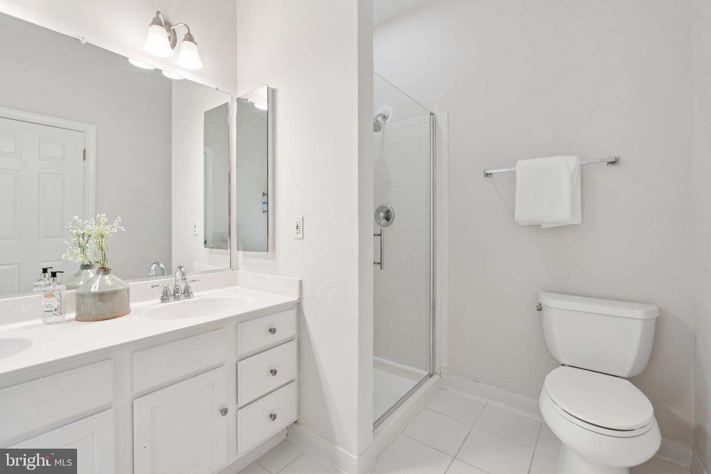 9910 MICHAEL SCHAR CT, VIENNA, Virginia 22181, 3 Bedrooms Bedrooms, ,3 BathroomsBathrooms,Residential,For sale,9910 MICHAEL SCHAR CT,VAFX2220476 MLS # VAFX2220476