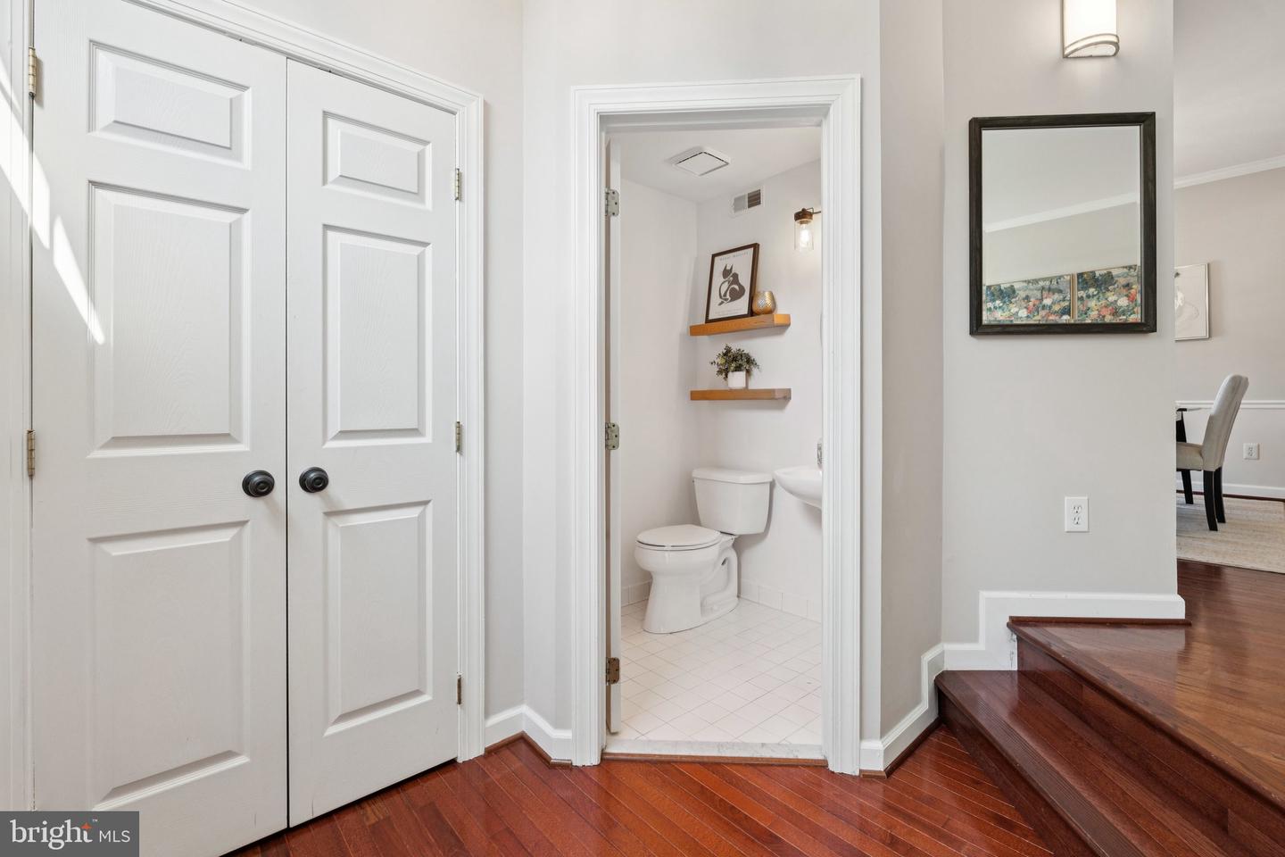 9910 MICHAEL SCHAR CT, VIENNA, Virginia 22181, 3 Bedrooms Bedrooms, ,3 BathroomsBathrooms,Residential,For sale,9910 MICHAEL SCHAR CT,VAFX2220476 MLS # VAFX2220476