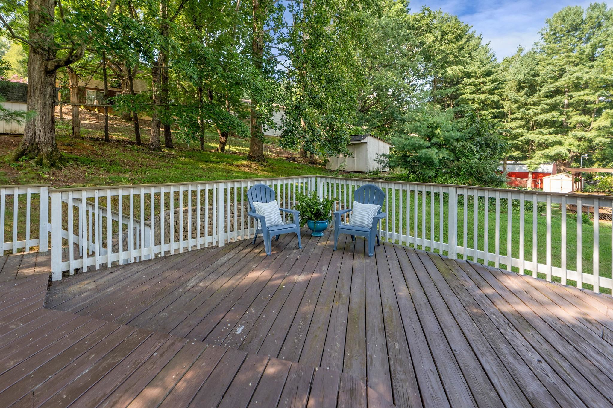 697 ALEXTINE DR, STAUNTON, Virginia 24401, 3 Bedrooms Bedrooms, ,2 BathroomsBathrooms,Residential,697 ALEXTINE DR,667415 MLS # 667415