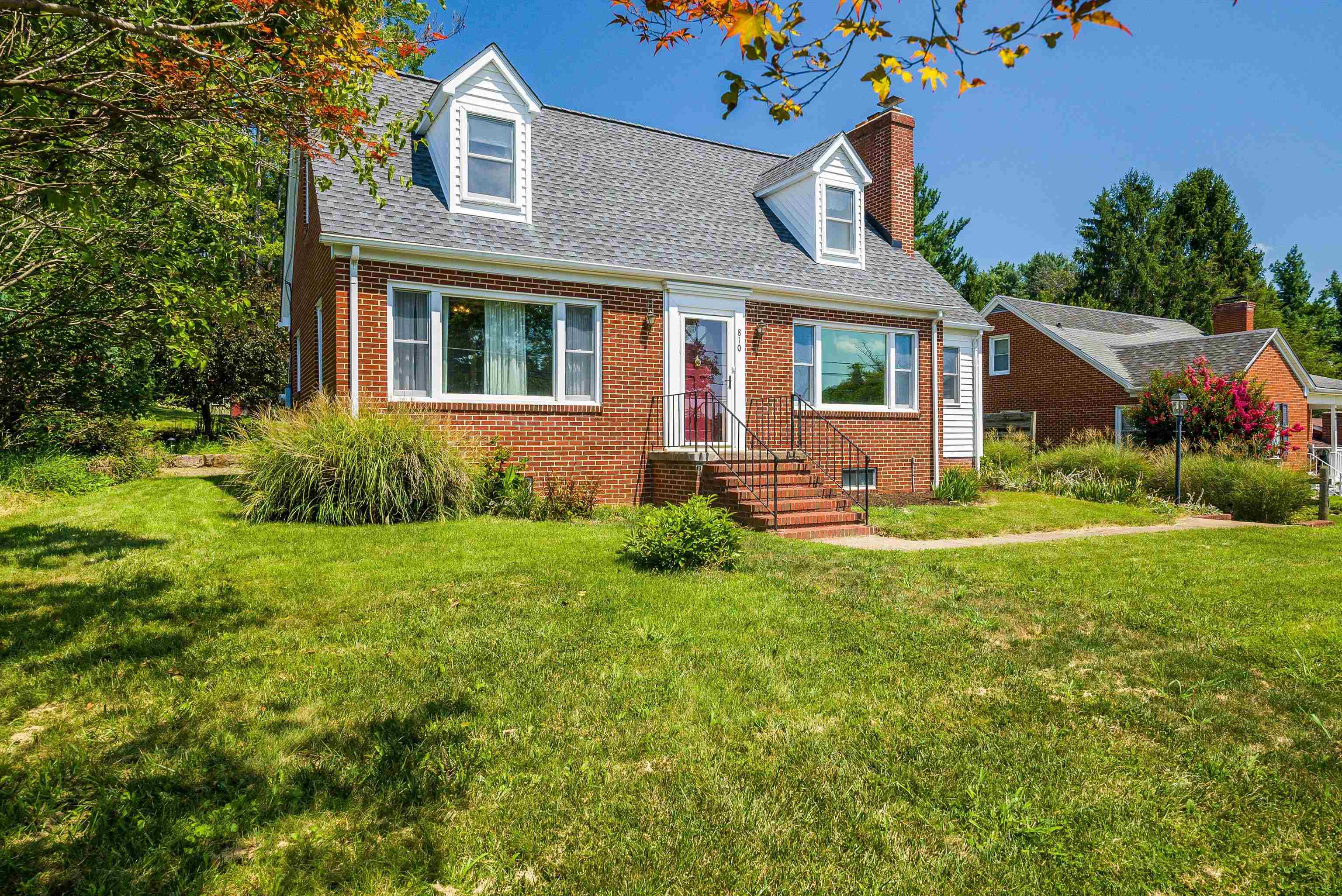 810 REID ST, STAUNTON, Virginia 24401, 3 Bedrooms Bedrooms, ,2 BathroomsBathrooms,Residential,810 REID ST,667416 MLS # 667416