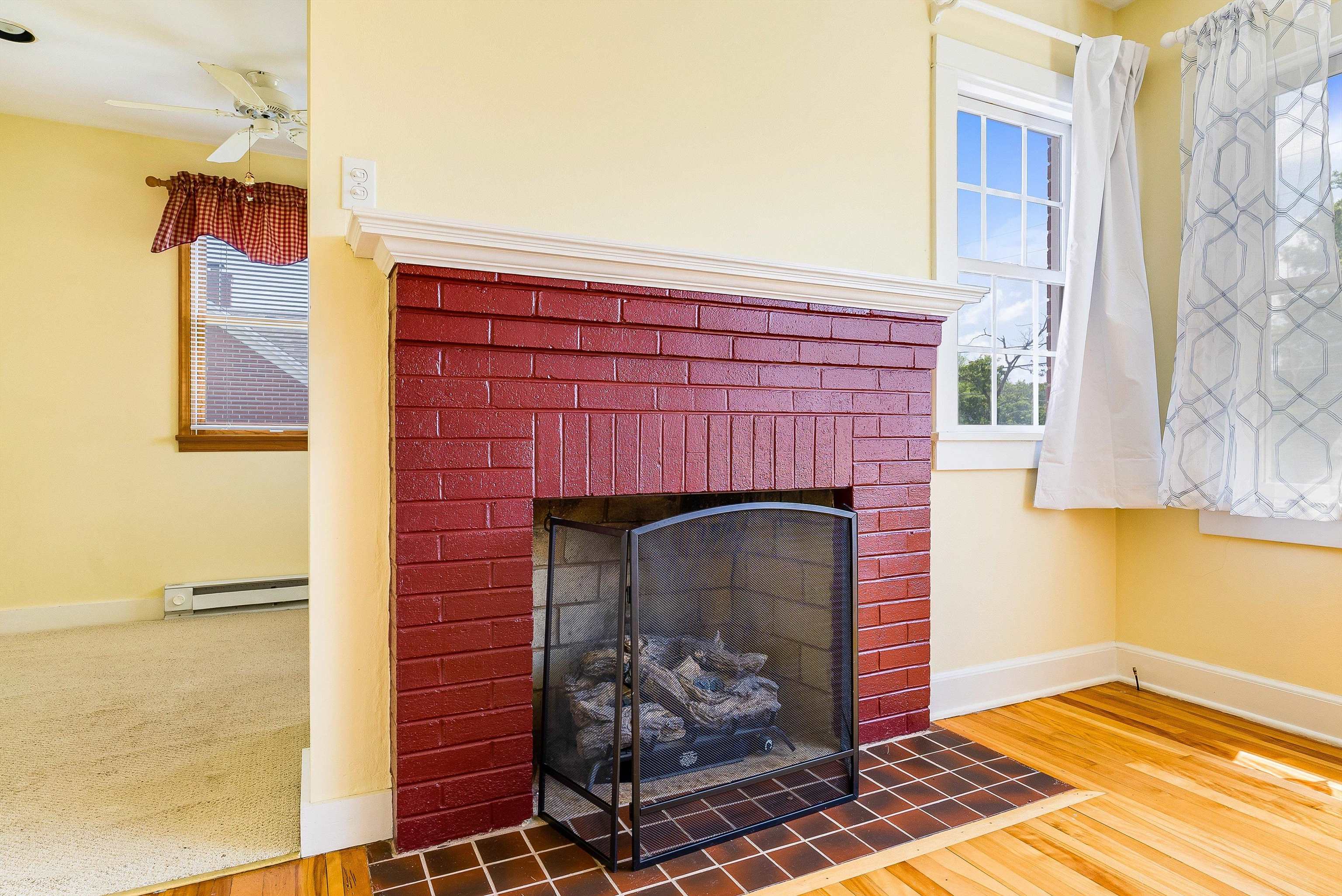 810 REID ST, STAUNTON, Virginia 24401, 3 Bedrooms Bedrooms, ,2 BathroomsBathrooms,Residential,810 REID ST,667416 MLS # 667416