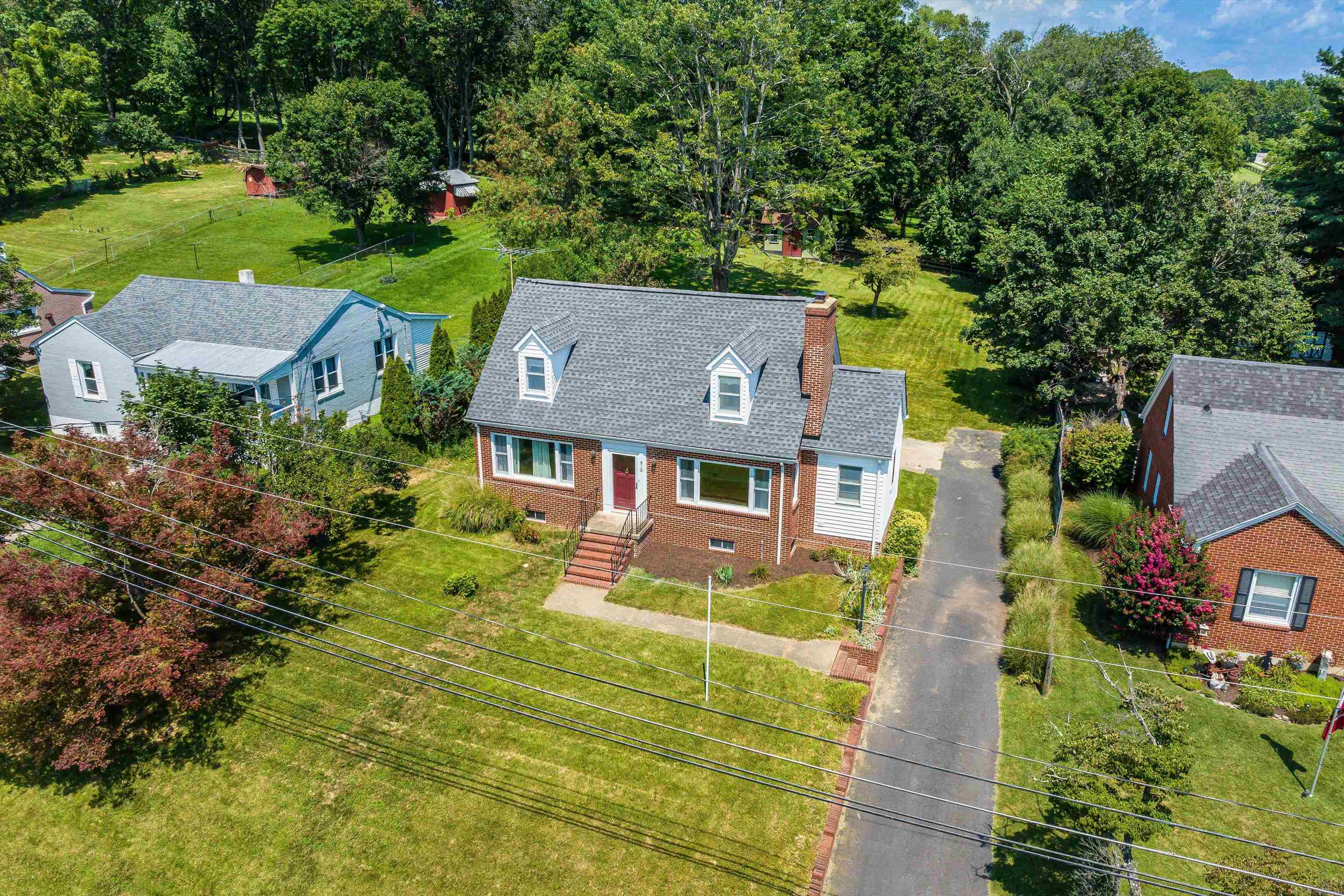 810 REID ST, STAUNTON, Virginia 24401, 3 Bedrooms Bedrooms, ,2 BathroomsBathrooms,Residential,810 REID ST,667416 MLS # 667416