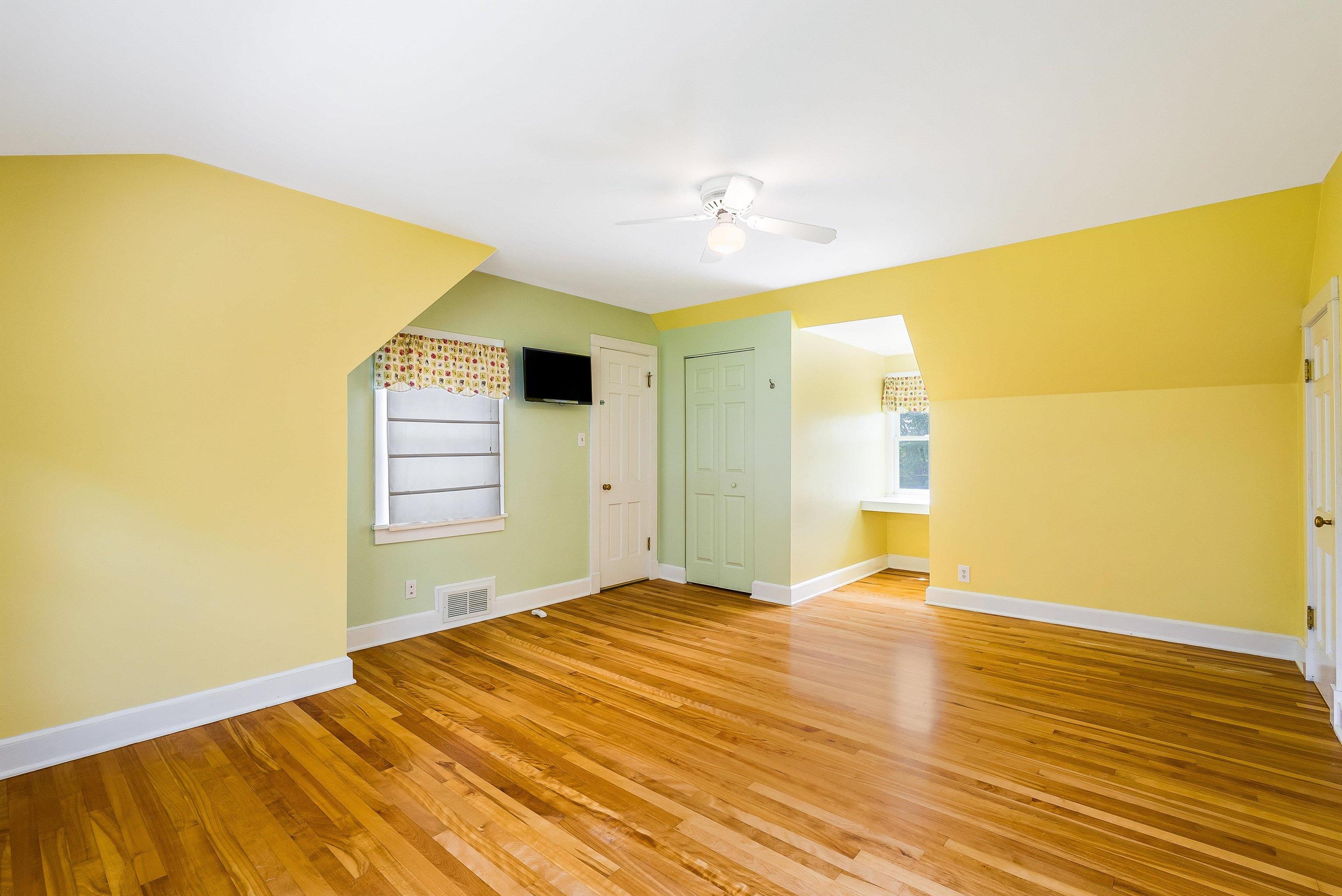810 REID ST, STAUNTON, Virginia 24401, 3 Bedrooms Bedrooms, ,2 BathroomsBathrooms,Residential,810 REID ST,667416 MLS # 667416