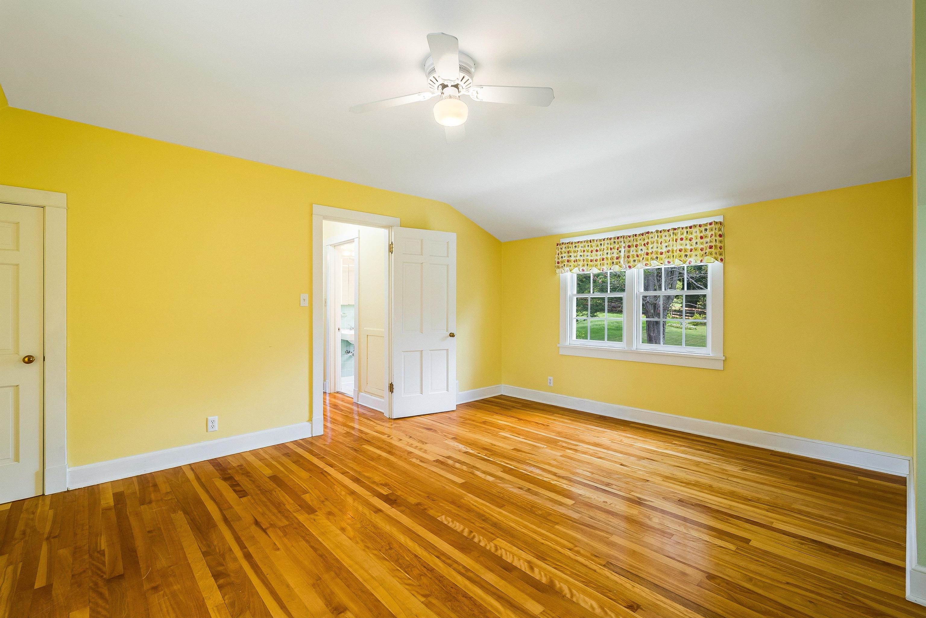 810 REID ST, STAUNTON, Virginia 24401, 3 Bedrooms Bedrooms, ,2 BathroomsBathrooms,Residential,810 REID ST,667416 MLS # 667416