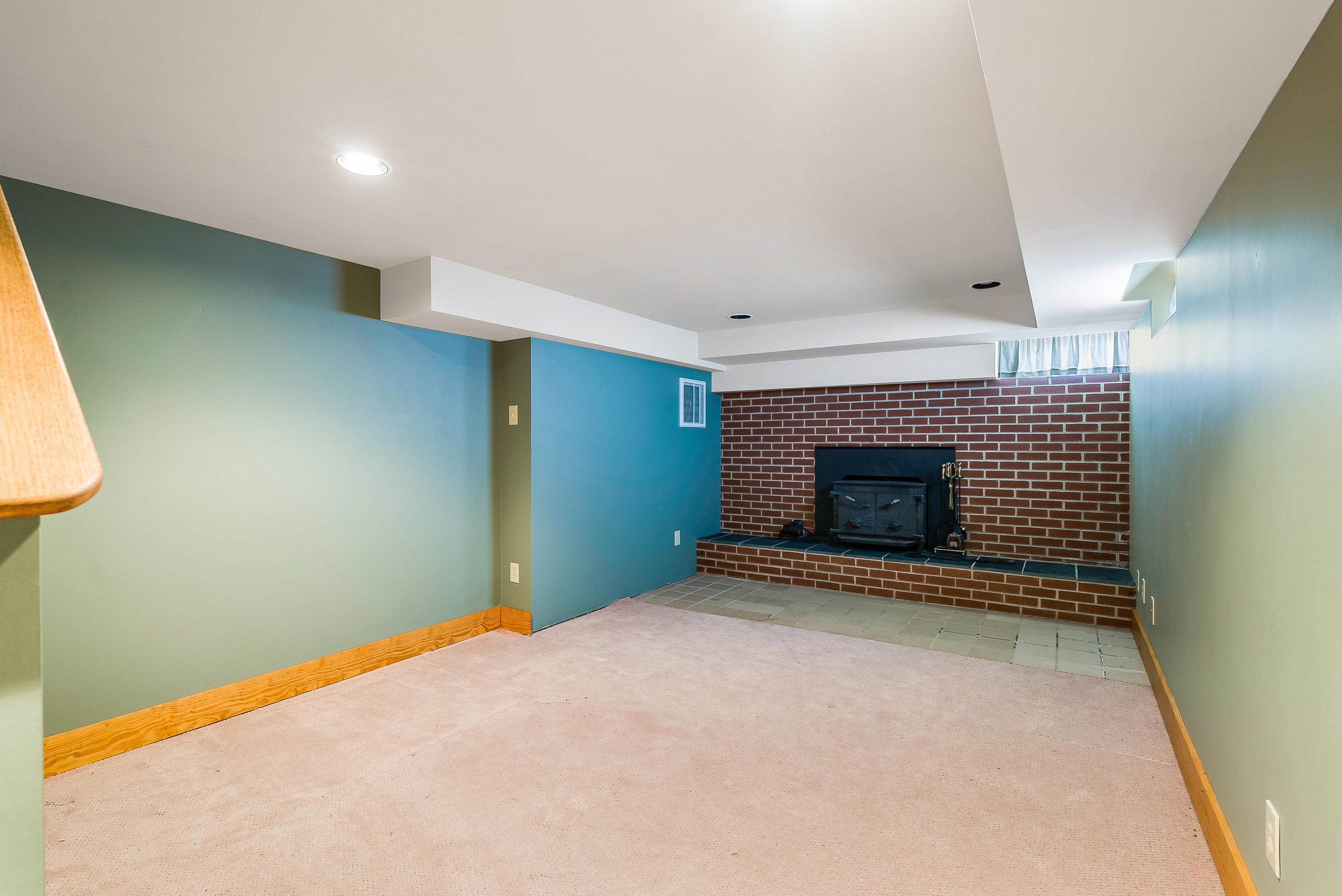 810 REID ST, STAUNTON, Virginia 24401, 3 Bedrooms Bedrooms, ,2 BathroomsBathrooms,Residential,810 REID ST,667416 MLS # 667416