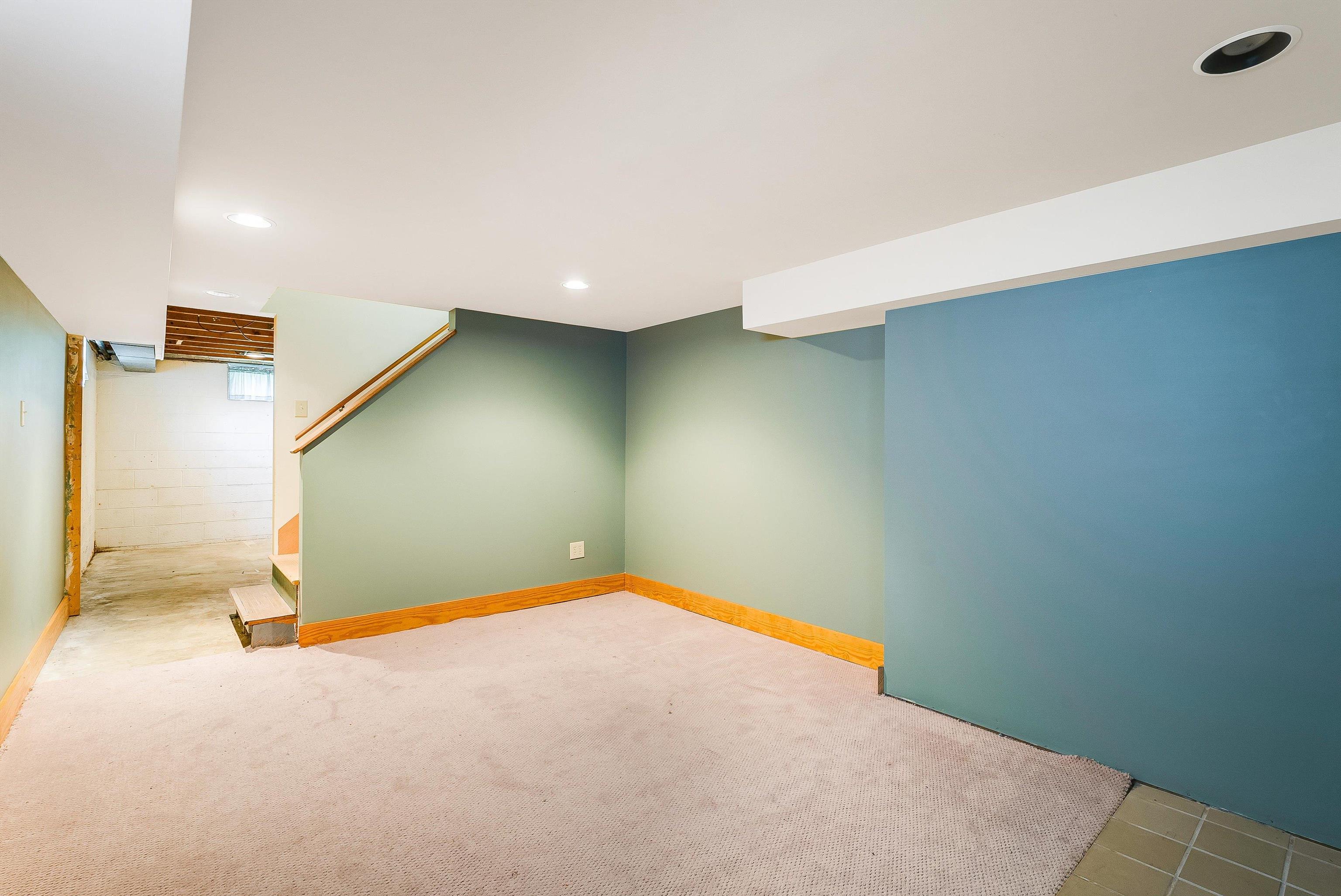 810 REID ST, STAUNTON, Virginia 24401, 3 Bedrooms Bedrooms, ,2 BathroomsBathrooms,Residential,810 REID ST,667416 MLS # 667416