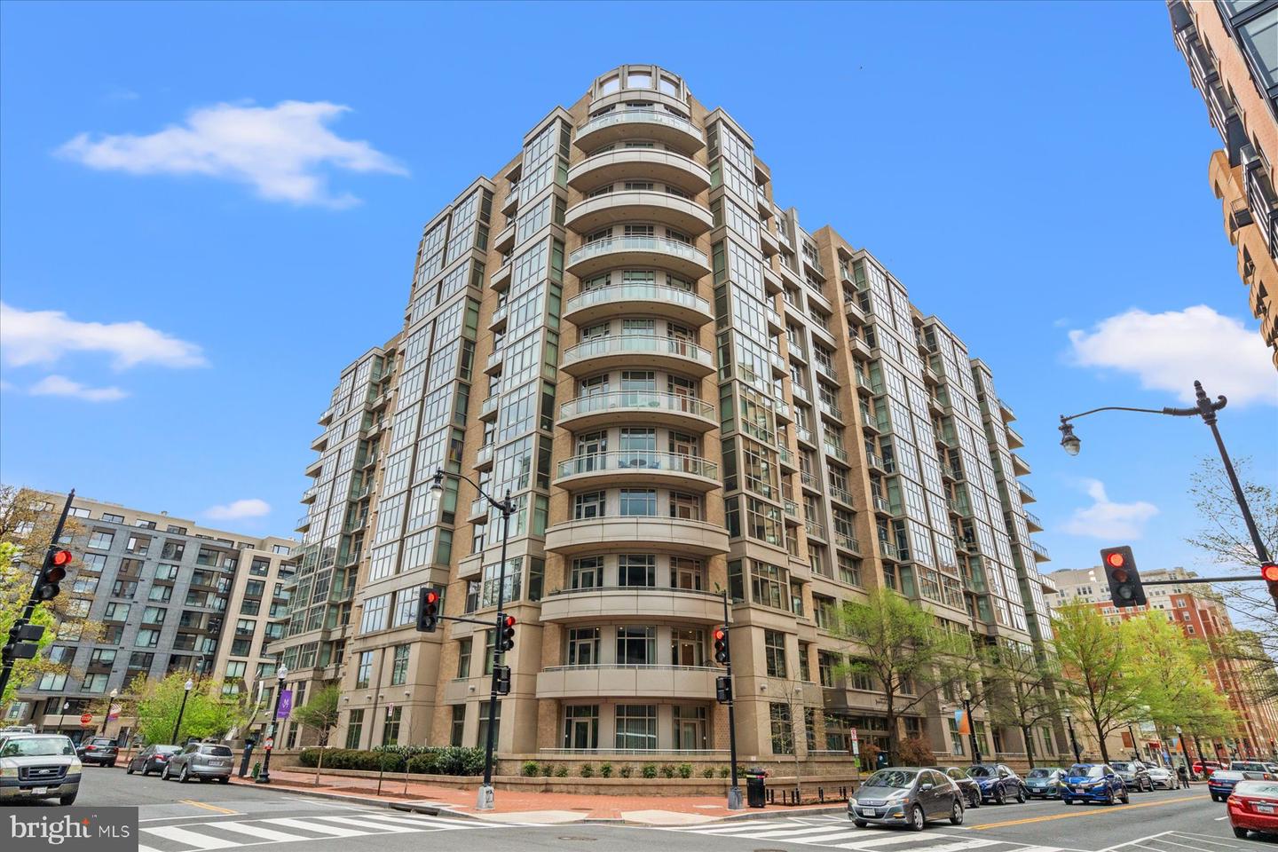 811 4TH ST NW #610, WASHINGTON, District Of Columbia 20001, 2 Bedrooms Bedrooms, ,2 BathroomsBathrooms,Residential,For sale,811 4TH ST NW #610,DCDC2194770 MLS # DCDC2194770