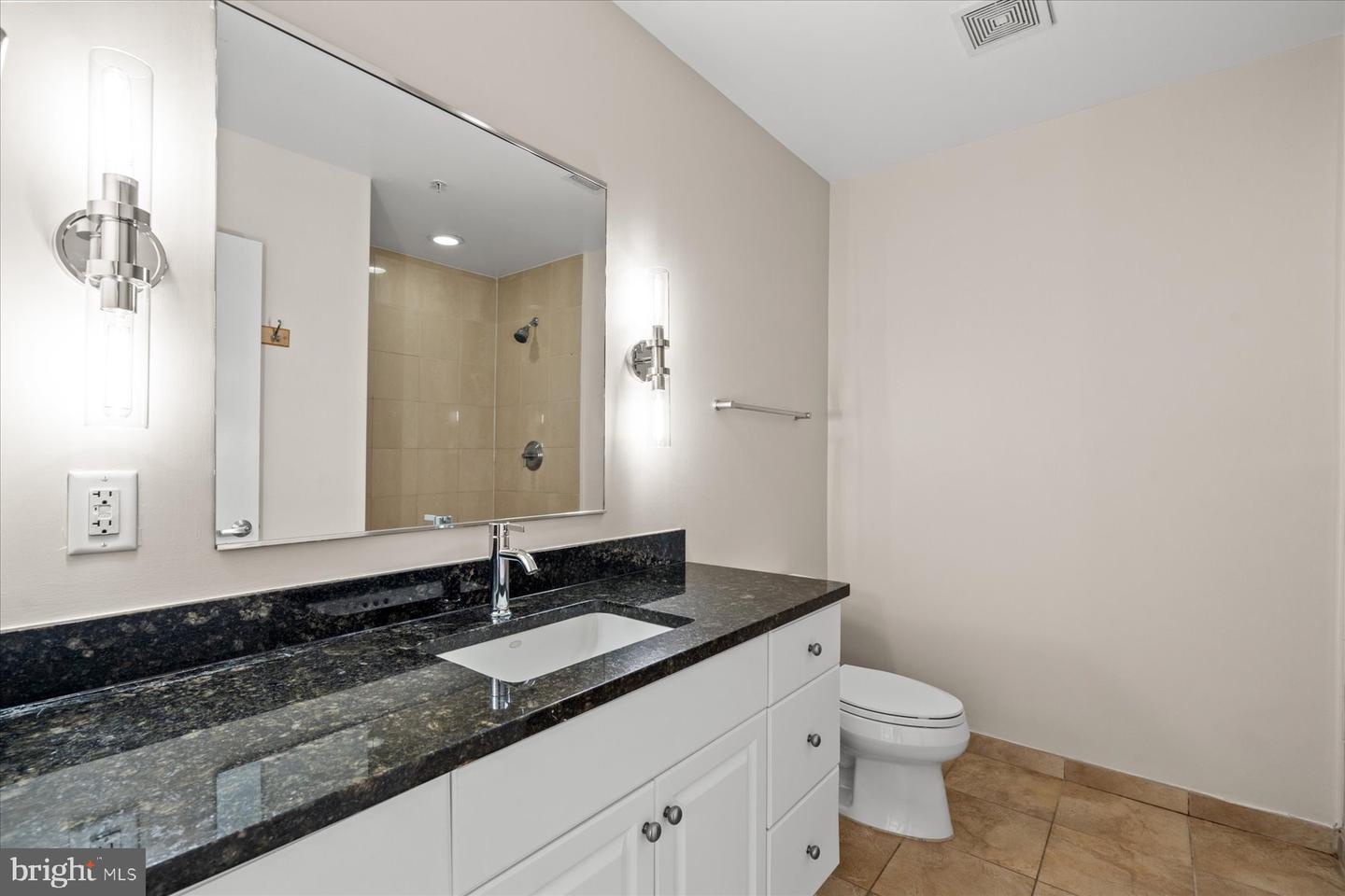 811 4TH ST NW #610, WASHINGTON, District Of Columbia 20001, 2 Bedrooms Bedrooms, ,2 BathroomsBathrooms,Residential,For sale,811 4TH ST NW #610,DCDC2194770 MLS # DCDC2194770