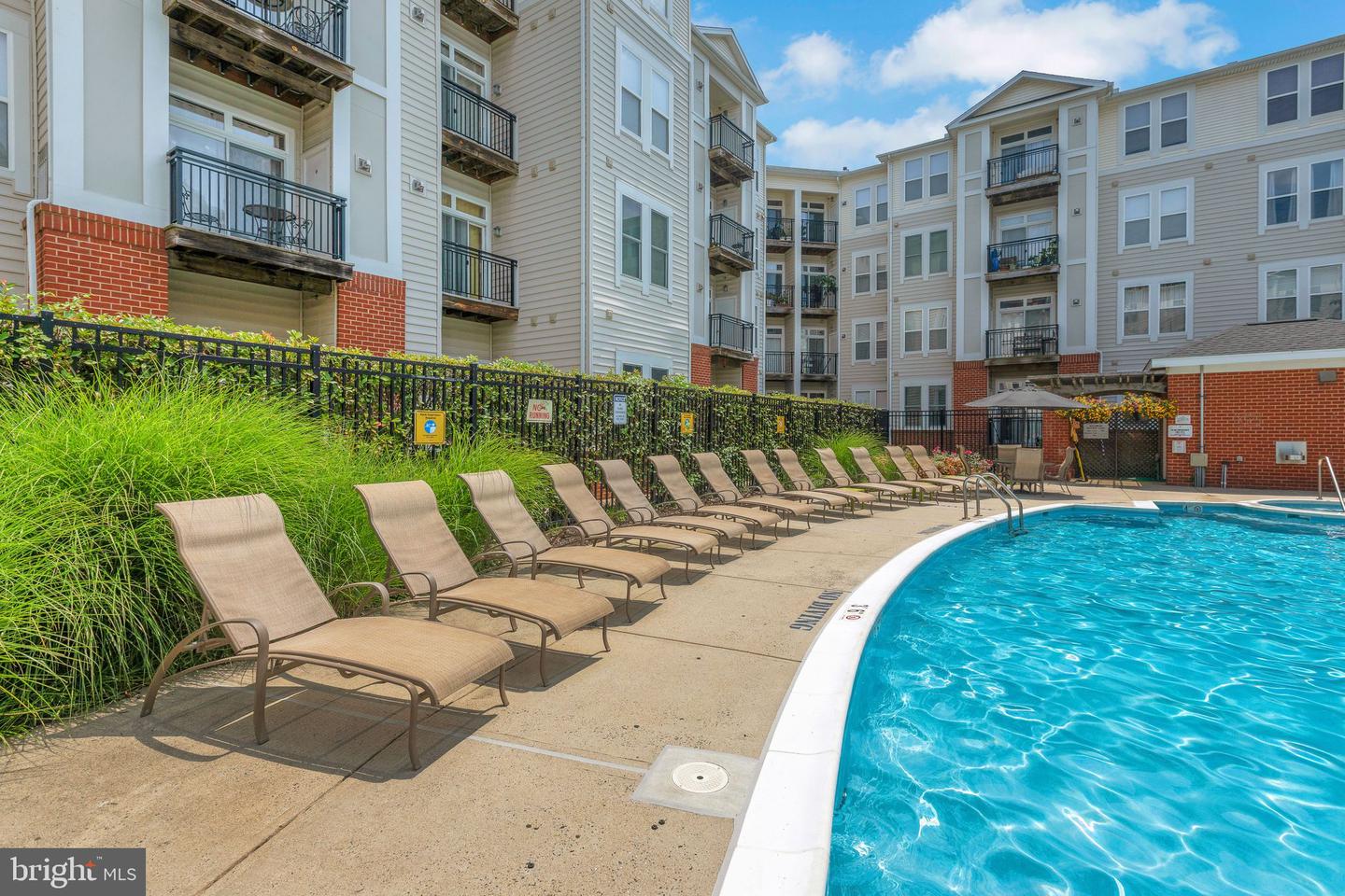 2665 PROSPERITY AVE #6, FAIRFAX, Virginia 22031, 1 Bedroom Bedrooms, ,1 BathroomBathrooms,Residential,For sale,2665 PROSPERITY AVE #6,VAFX2244598 MLS # VAFX2244598