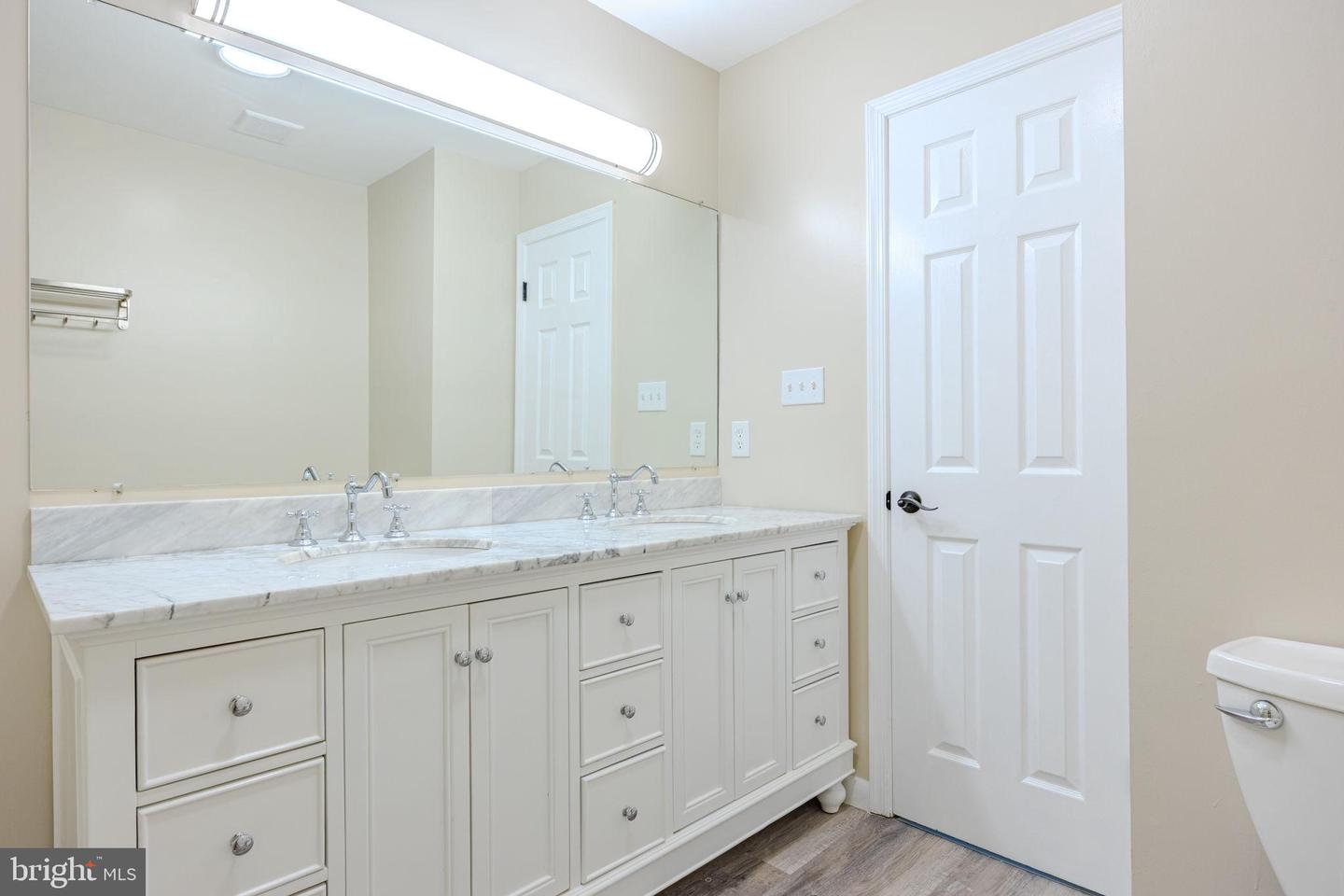 6150 CASTLETOWN WAY, ALEXANDRIA, Virginia 22310, 3 Bedrooms Bedrooms, ,3 BathroomsBathrooms,Residential,For sale,6150 CASTLETOWN WAY,VAFX2244742 MLS # VAFX2244742