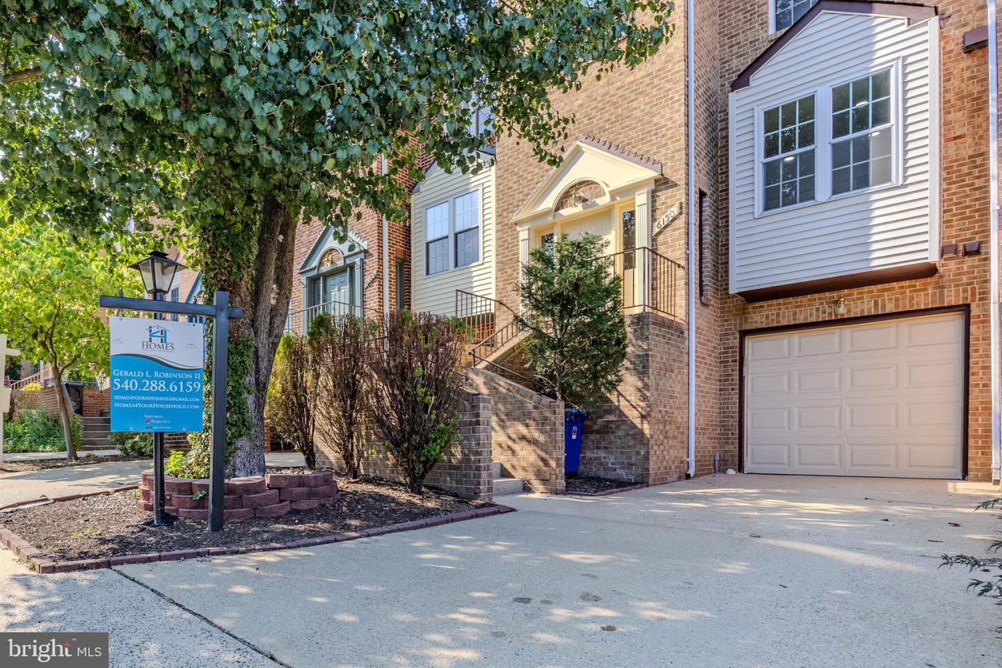 6150 CASTLETOWN WAY, ALEXANDRIA, Virginia 22310, 3 Bedrooms Bedrooms, ,3 BathroomsBathrooms,Residential,For sale,6150 CASTLETOWN WAY,VAFX2244742 MLS # VAFX2244742