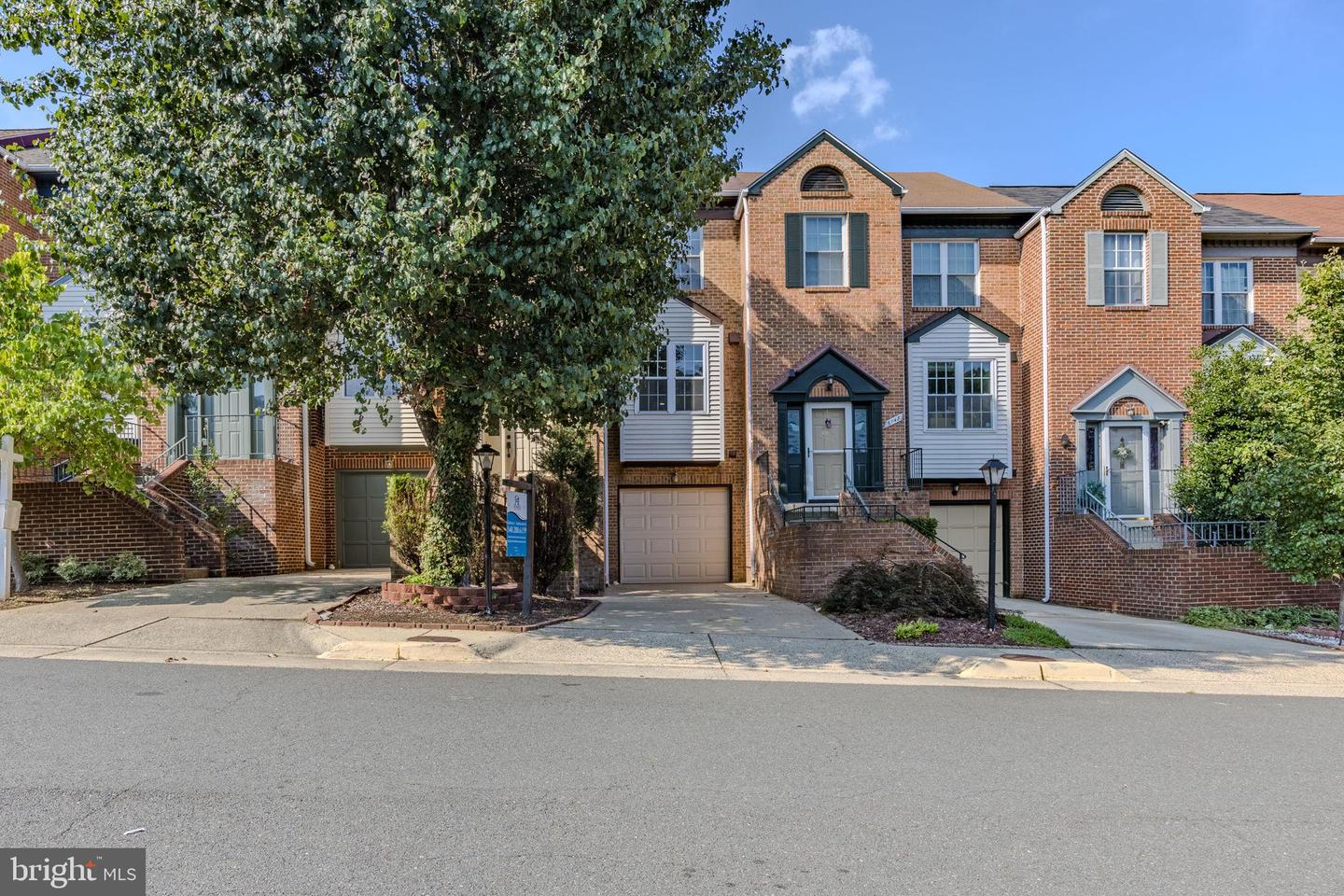 6150 CASTLETOWN WAY, ALEXANDRIA, Virginia 22310, 3 Bedrooms Bedrooms, ,3 BathroomsBathrooms,Residential,For sale,6150 CASTLETOWN WAY,VAFX2244742 MLS # VAFX2244742