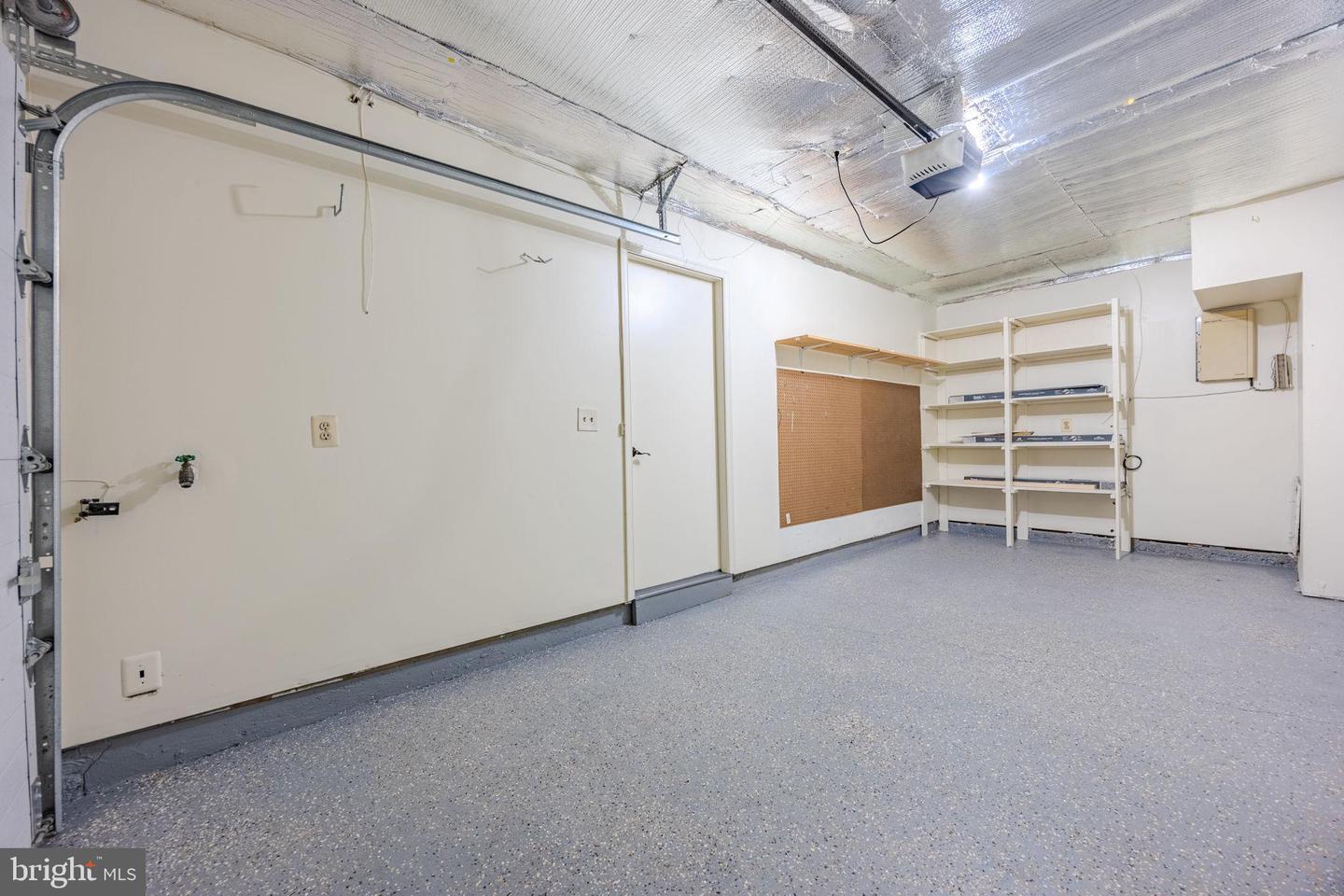 6150 CASTLETOWN WAY, ALEXANDRIA, Virginia 22310, 3 Bedrooms Bedrooms, ,3 BathroomsBathrooms,Residential,For sale,6150 CASTLETOWN WAY,VAFX2244742 MLS # VAFX2244742