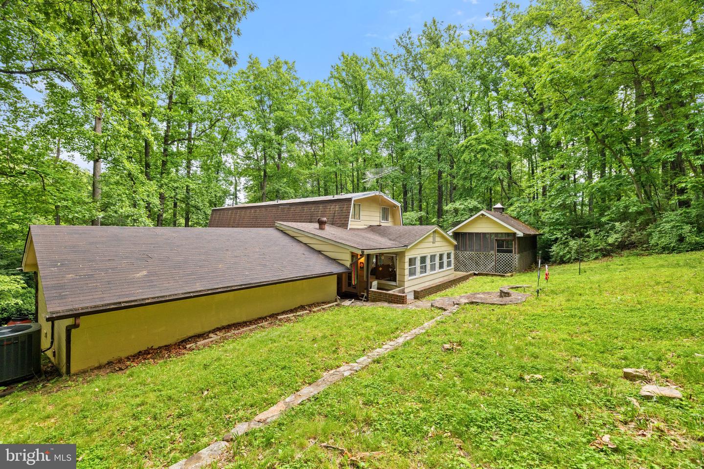 102 DUWAMISH TRL, WINCHESTER, Virginia 22602, 2 Bedrooms Bedrooms, ,2 BathroomsBathrooms,Residential,For sale,102 DUWAMISH TRL,VAFV2034634 MLS # VAFV2034634