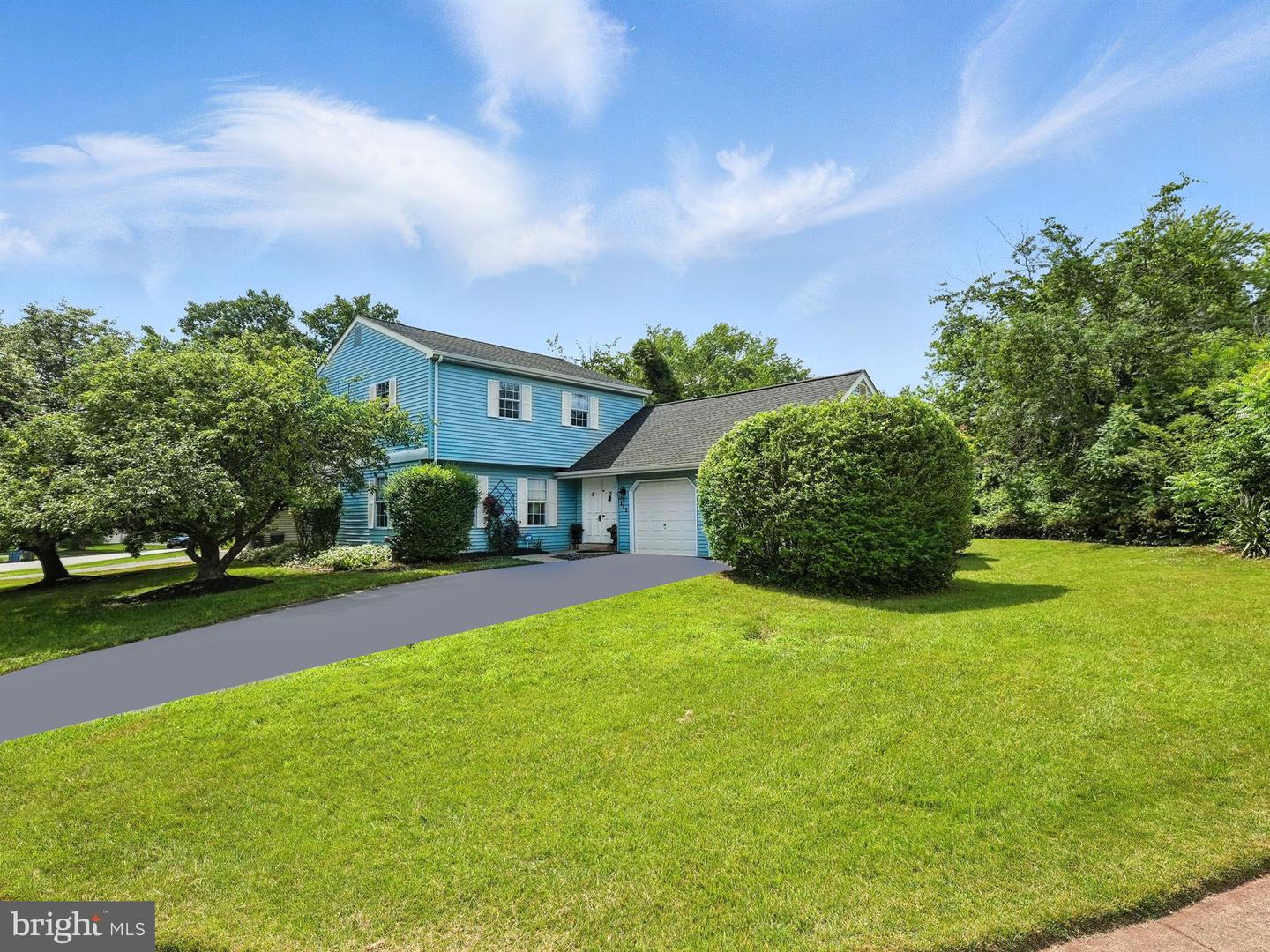 111 ELM TREE LN, STERLING, Virginia 20164, 4 Bedrooms Bedrooms, ,2 BathroomsBathrooms,Residential,For sale,111 ELM TREE LN,VALO2098728 MLS # VALO2098728