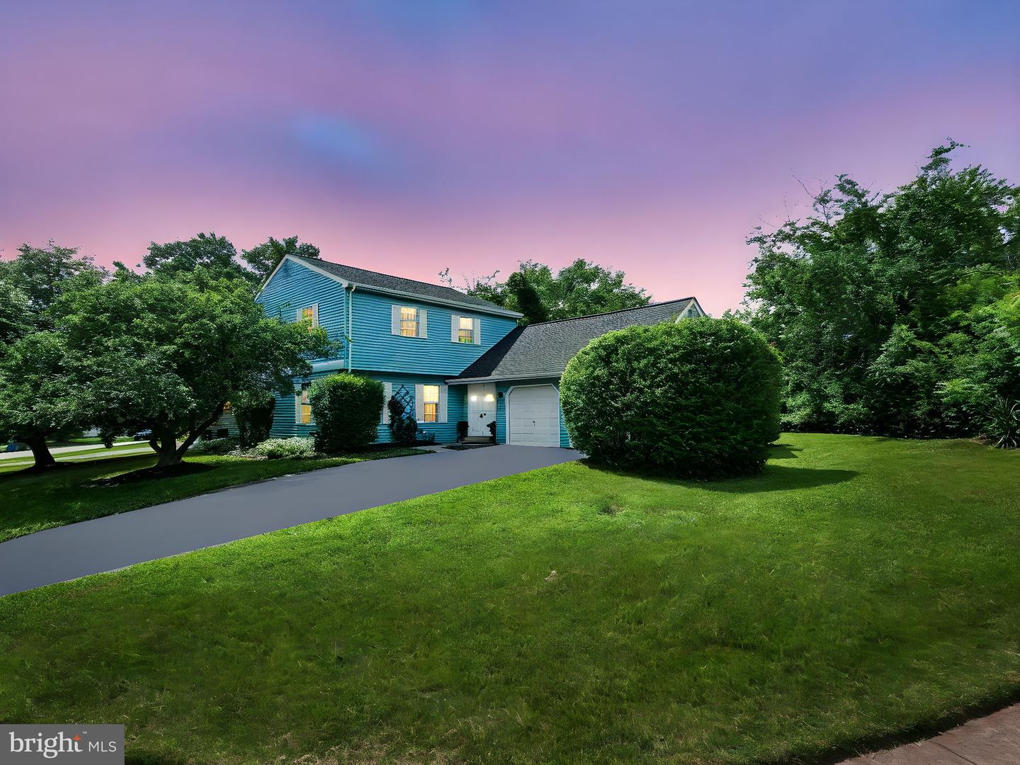 111 ELM TREE LN, STERLING, Virginia 20164, 4 Bedrooms Bedrooms, ,2 BathroomsBathrooms,Residential,For sale,111 ELM TREE LN,VALO2098728 MLS # VALO2098728