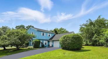 111 ELM TREE LN, STERLING, Virginia 20164, 4 Bedrooms Bedrooms, ,2 BathroomsBathrooms,Residential,For sale,111 ELM TREE LN,VALO2098728 MLS # VALO2098728