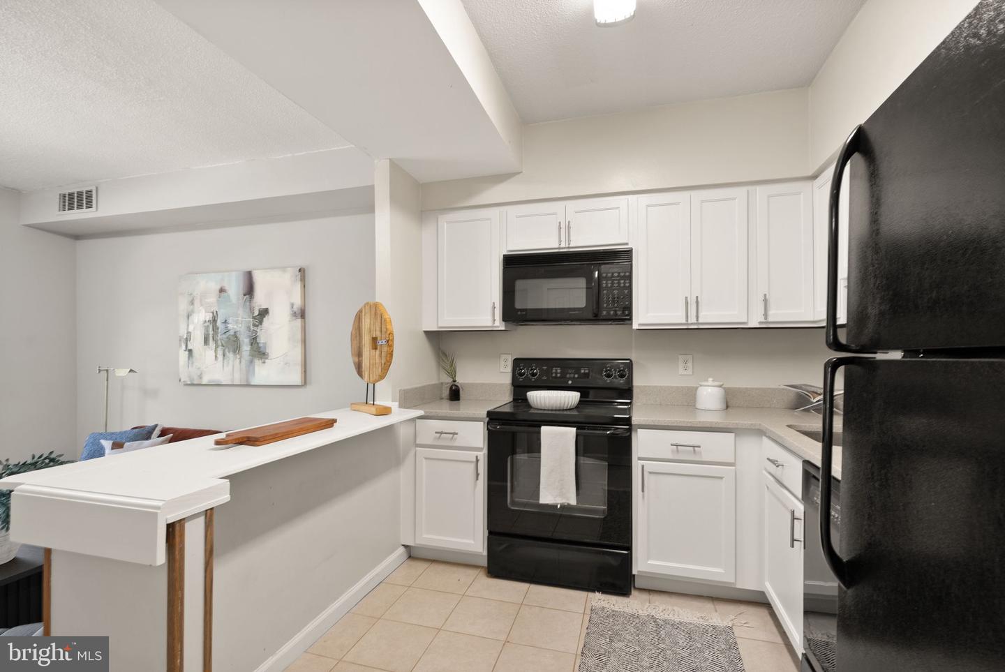 104 N BEDFORD ST #A, ARLINGTON, Virginia 22201, 1 Bedroom Bedrooms, ,1 BathroomBathrooms,Residential,For sale,104 N BEDFORD ST #A,VAAR2059228 MLS # VAAR2059228