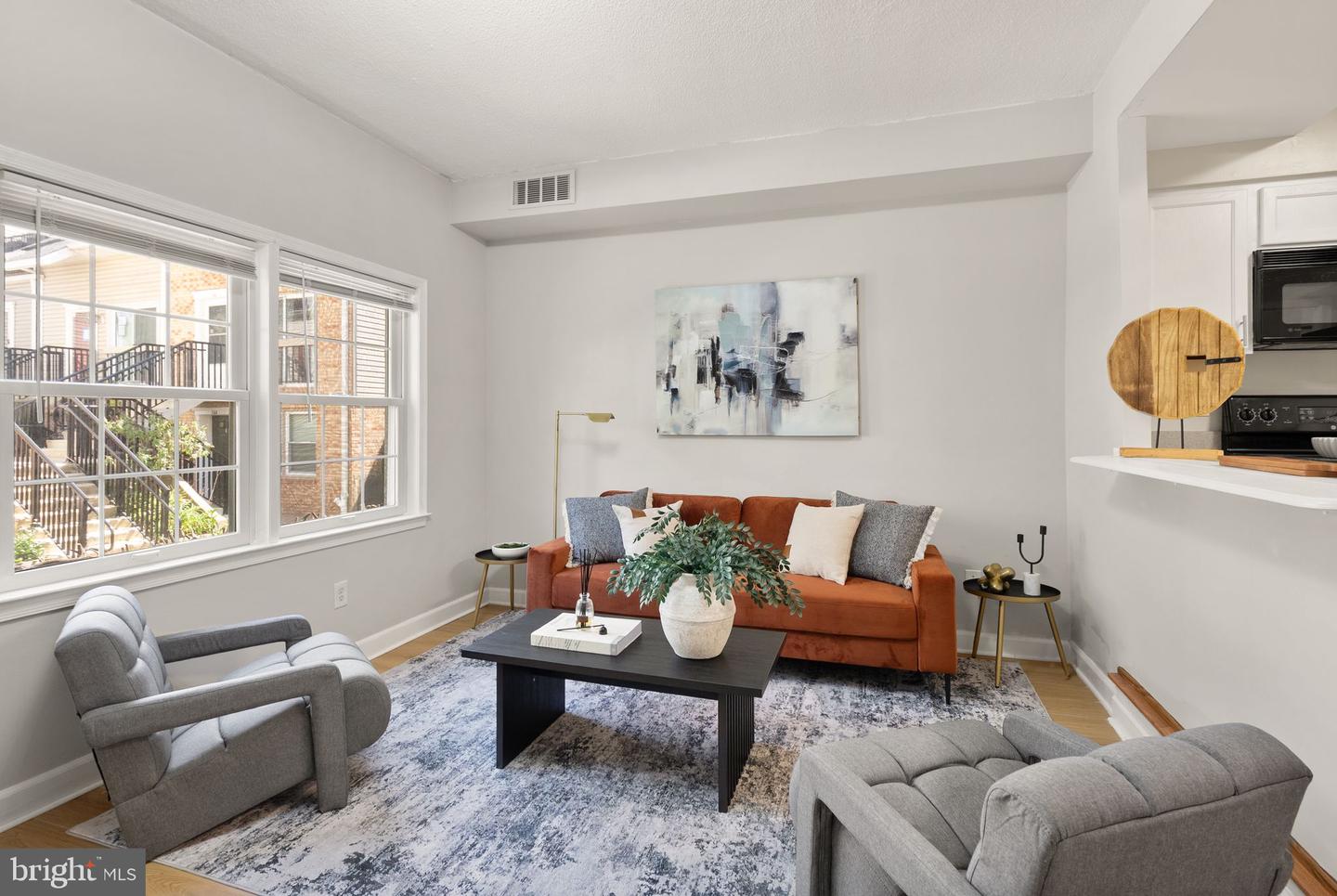 104 N BEDFORD ST #A, ARLINGTON, Virginia 22201, 1 Bedroom Bedrooms, ,1 BathroomBathrooms,Residential,For sale,104 N BEDFORD ST #A,VAAR2059228 MLS # VAAR2059228