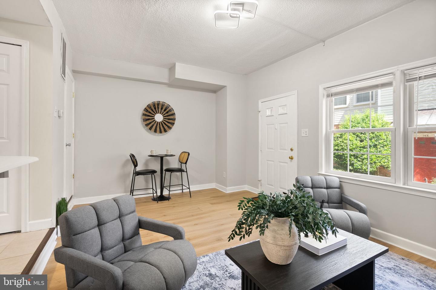 104 N BEDFORD ST #A, ARLINGTON, Virginia 22201, 1 Bedroom Bedrooms, ,1 BathroomBathrooms,Residential,For sale,104 N BEDFORD ST #A,VAAR2059228 MLS # VAAR2059228