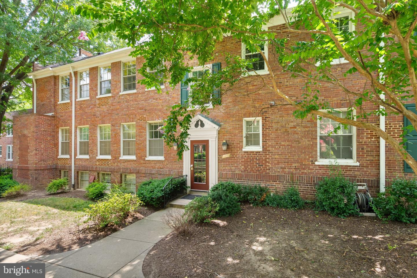 1701 N TROY ST #7-375, ARLINGTON, Virginia 22201, 2 Bedrooms Bedrooms, ,1 BathroomBathrooms,Residential,For sale,1701 N TROY ST #7-375,VAAR2059930 MLS # VAAR2059930