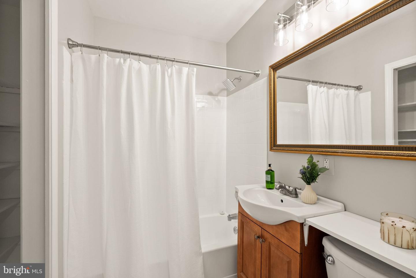 1701 N TROY ST #7-375, ARLINGTON, Virginia 22201, 2 Bedrooms Bedrooms, ,1 BathroomBathrooms,Residential,For sale,1701 N TROY ST #7-375,VAAR2059930 MLS # VAAR2059930