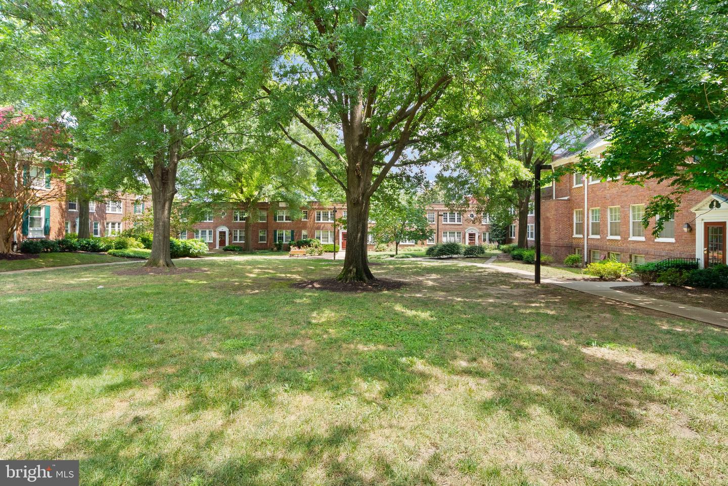 1701 N TROY ST #7-375, ARLINGTON, Virginia 22201, 2 Bedrooms Bedrooms, ,1 BathroomBathrooms,Residential,For sale,1701 N TROY ST #7-375,VAAR2059930 MLS # VAAR2059930