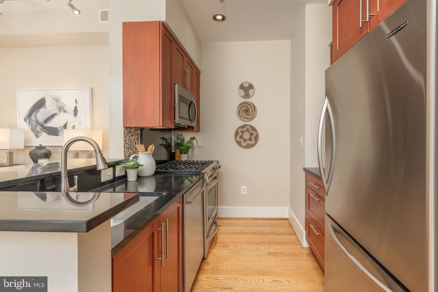 2100 11TH ST NW #201, WASHINGTON, District Of Columbia 20001, 2 Bedrooms Bedrooms, ,2 BathroomsBathrooms,Residential,For sale,2100 11TH ST NW #201,DCDC2208818 MLS # DCDC2208818