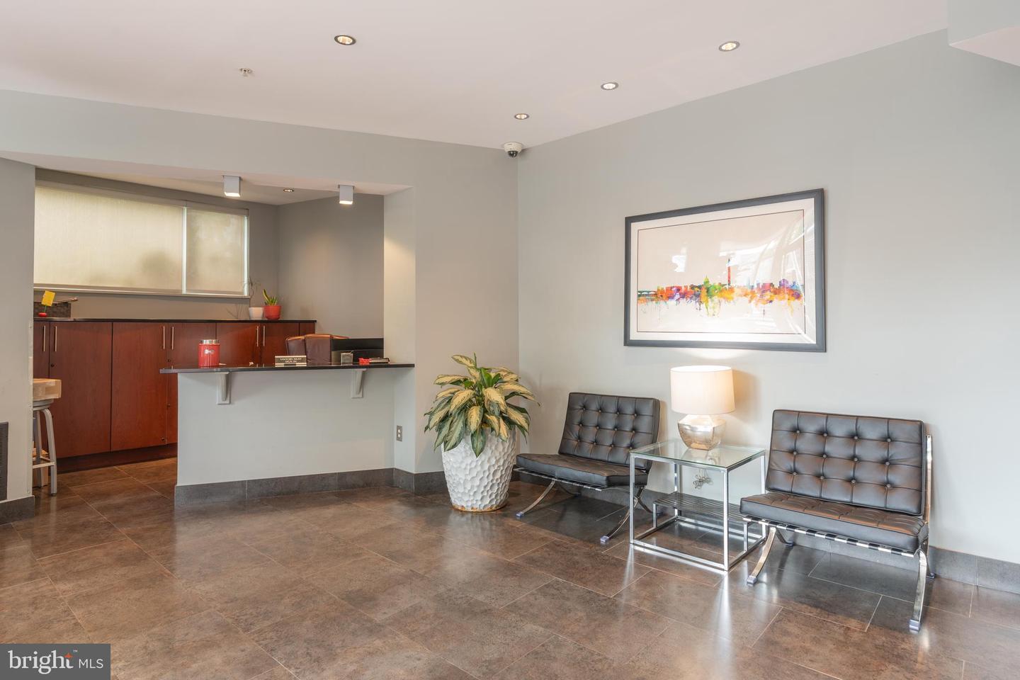 2100 11TH ST NW #201, WASHINGTON, District Of Columbia 20001, 2 Bedrooms Bedrooms, ,2 BathroomsBathrooms,Residential,For sale,2100 11TH ST NW #201,DCDC2208818 MLS # DCDC2208818