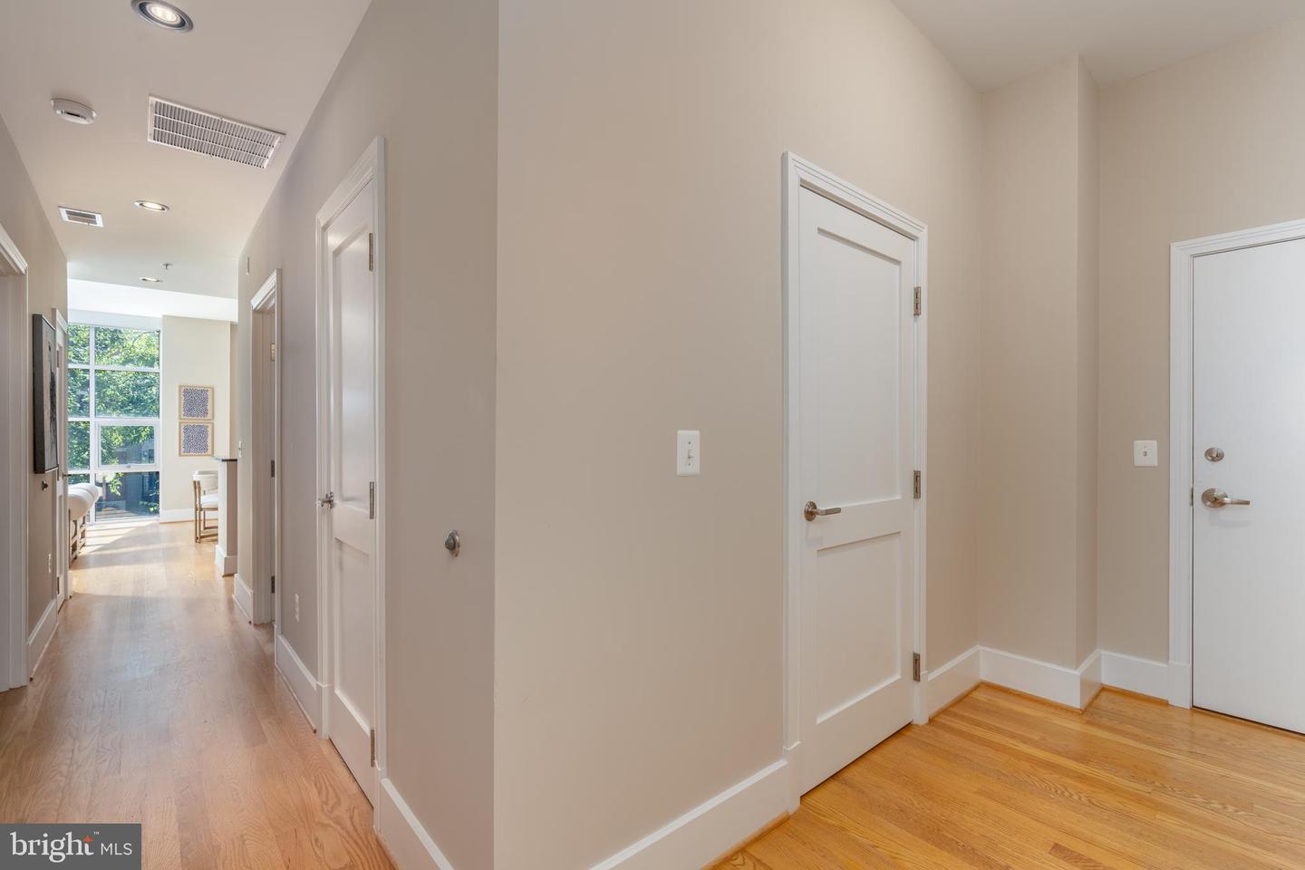 2100 11TH ST NW #201, WASHINGTON, District Of Columbia 20001, 2 Bedrooms Bedrooms, ,2 BathroomsBathrooms,Residential,For sale,2100 11TH ST NW #201,DCDC2208818 MLS # DCDC2208818