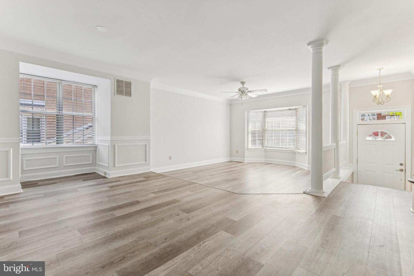 46609 SILHOUETTE SQ, STERLING, Virginia 20164, 4 Bedrooms Bedrooms, ,3 BathroomsBathrooms,Residential,For sale,46609 SILHOUETTE SQ,VALO2101560 MLS # VALO2101560